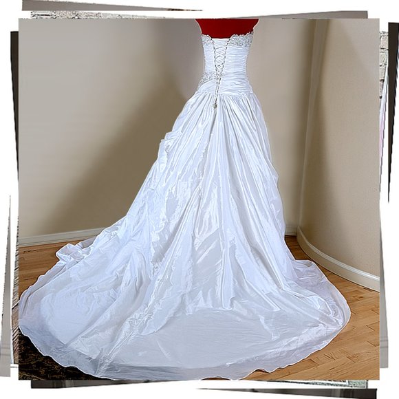 NWT: Vintage Soft Shimmer Taffeta Wedding Gown w Crystal, Bead, Lace & Floral - Picture 7 of 9